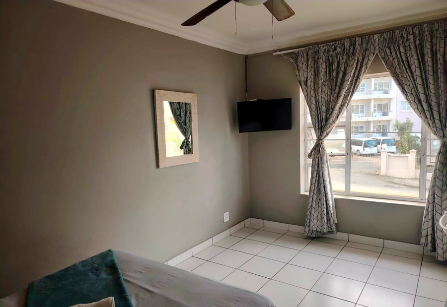  Bedroom Property for Sale in Quigney Eastern Cape